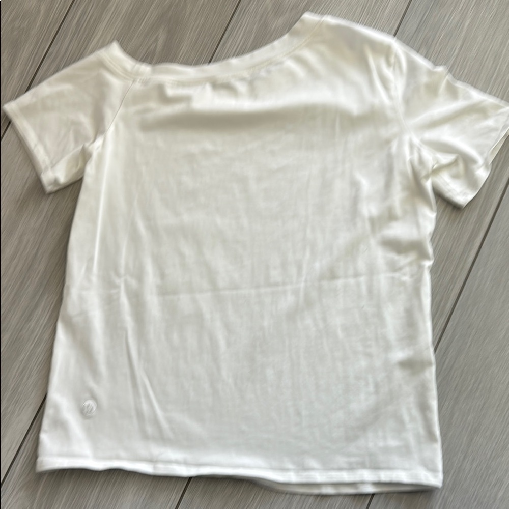 Lululemon Off-The-Shoulder Cotton T-shirt Women's Top Size Small - Picture 2 of 3